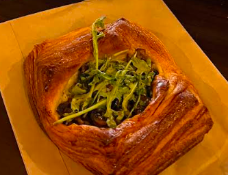 Luce signature dishes Fazzoletti (handkerchief pasta)
Osso Buco
Branzino